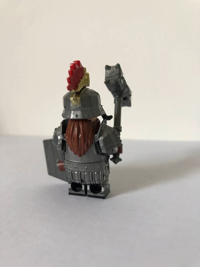 Figurine type lego Thorin. le seigneur des anneaux/Hobbit - photo numéro 3