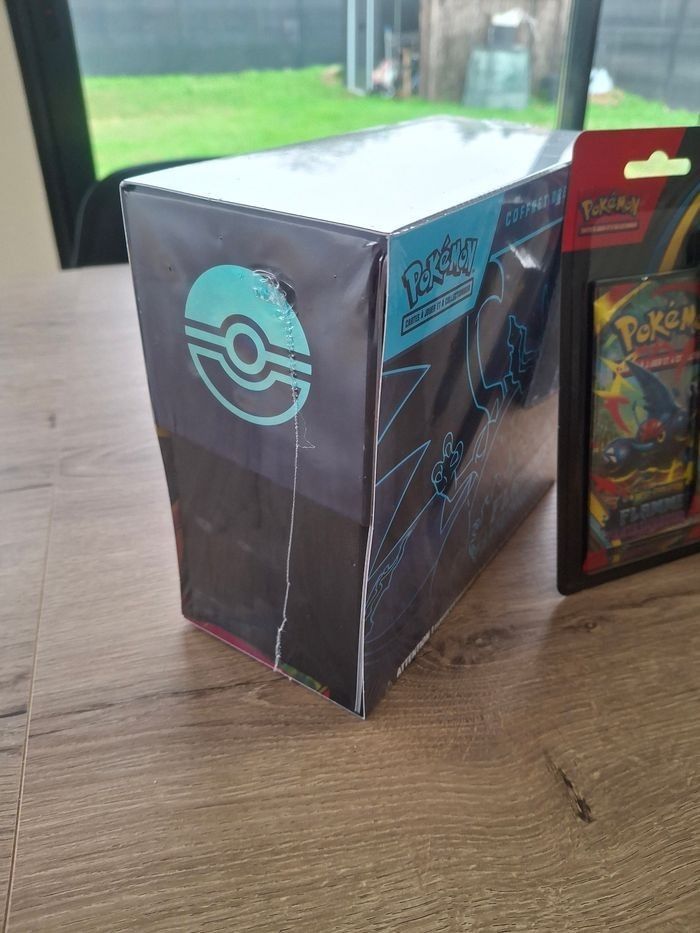 ETB Pokemon Flammes Fantasmagorique ME2 - photo numéro 5