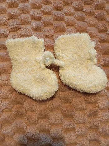 Chausson naissance comme neuf