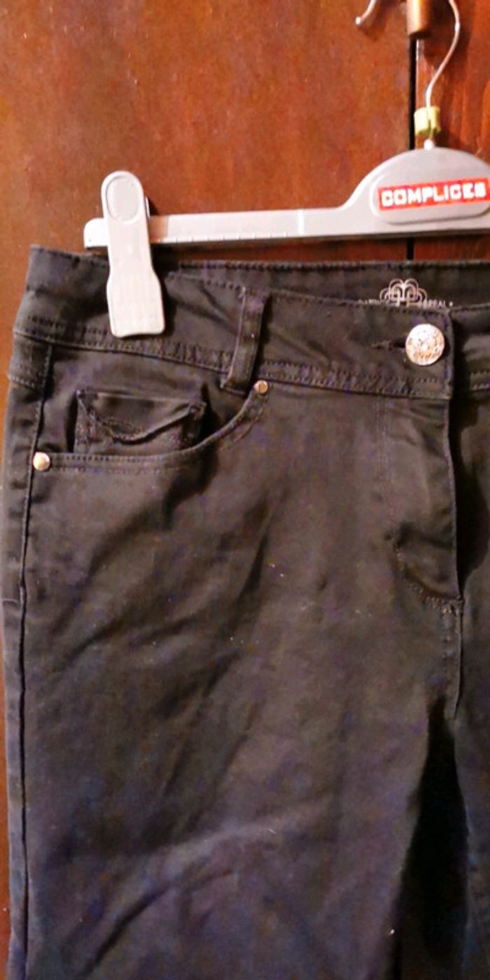 Jean noir - photo numéro 2