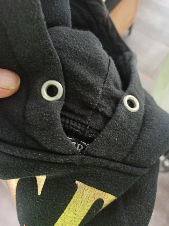 Pull a capuche lacrim - photo numéro 5
