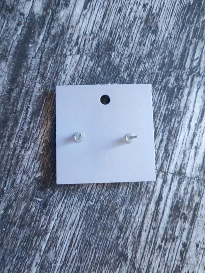 Boucles puces d'oreilles coeur strass gris inox 🇨🇵 Fabrication Artisanale - Ø 12mm - photo numéro 3