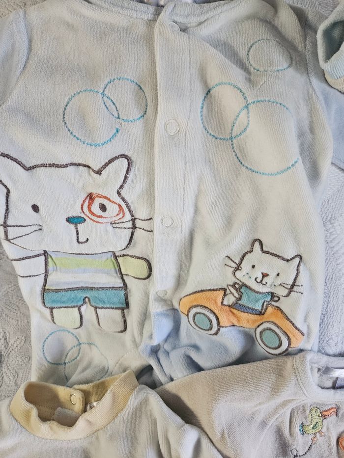 Lot de 7 pyjamas 1 mois - photo numéro 2