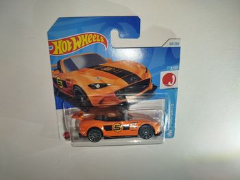 Hot Wheels '15 Mazda MX-5 Miata 2024