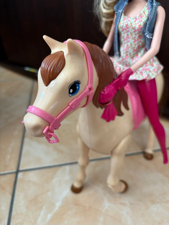 Barbie et son cheval - photo numéro 5