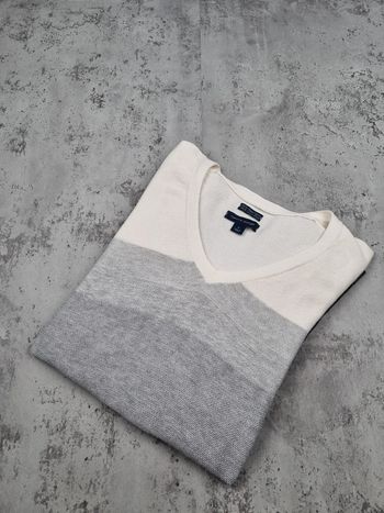 Pull col V Tommy Hilfiger – Dégradé de gris – Taille M/38 Femmes