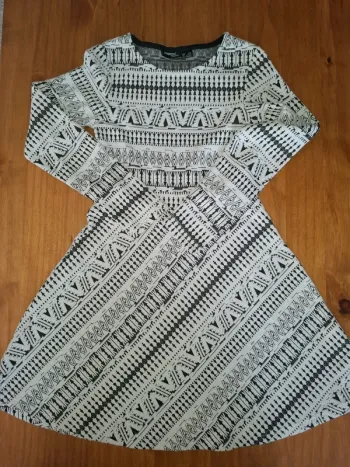 Robe noire et blanche neuve 8/10 ans Pepperts Teens