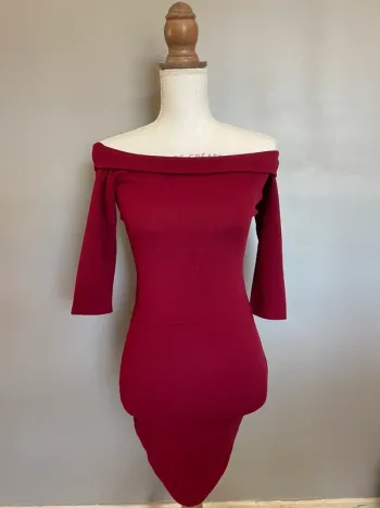 Robe bordeaux