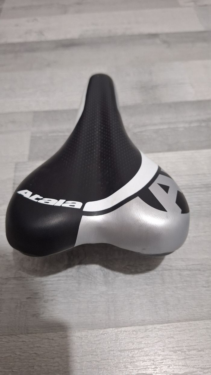 Selle de vélo Atala très bon etat - photo numéro 3