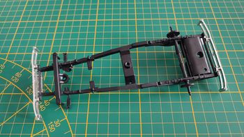 Châssis carcasse pièce miniature Bburago Burago Mercedes-benz SSK 1928 1/24 1/24e 1/24ème #C07