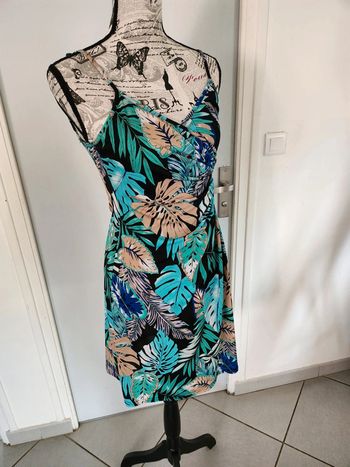Magnifique Robe fleurie de chez Kiabi et de taille 38