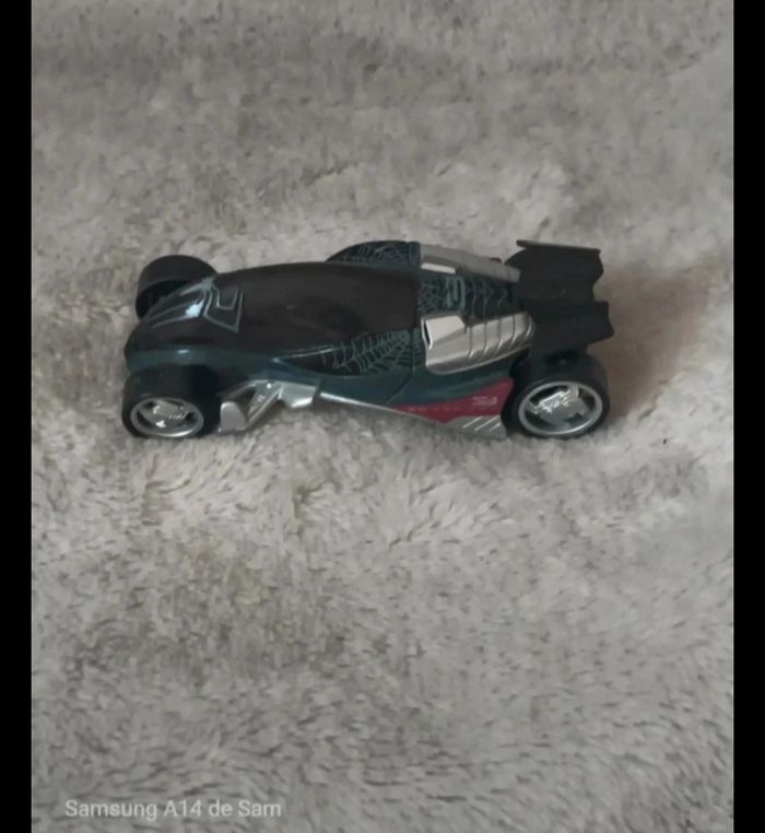 Voiture de spiderman marvel majorette 2007 - photo numéro 4