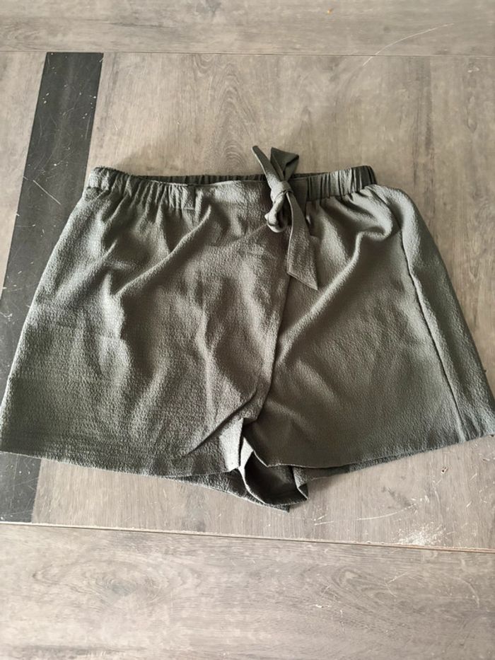 Jupe, short, femme, taille L neuve