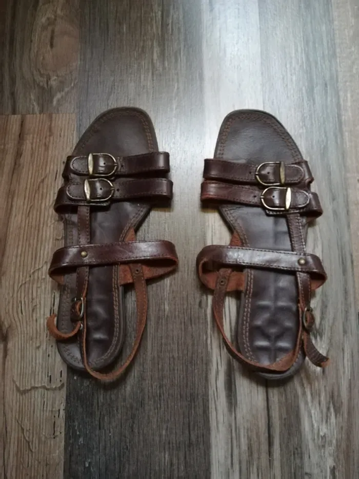 Sandales t39
