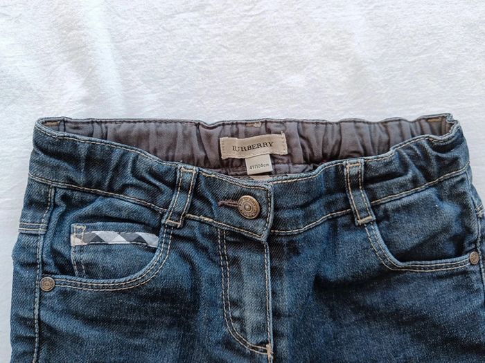 Jean Burberry 4 ans - photo numéro 3