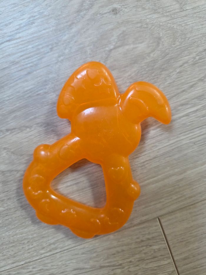 Lot jouets a mordre - photo numéro 4