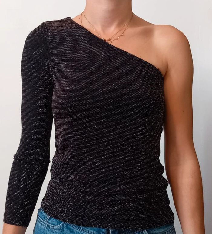 Top asymétrique brillant Mango