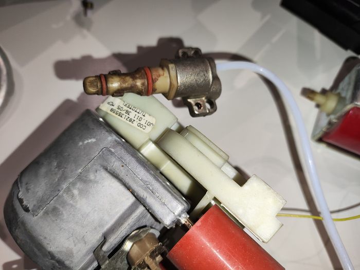 Pièces Machine Café Saeco Multimarques - Gaggia Delonghi Philips etc - Chambre Vapeur Vaporisateur, Résistance Corps Chauffe, Percolateur Groupe Infusion Unité Brassage Pompe Eau, Pipette Valve Boiler - photo numéro 3