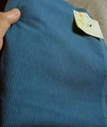 Coupon tissu velours côtelé vert canard 50x150