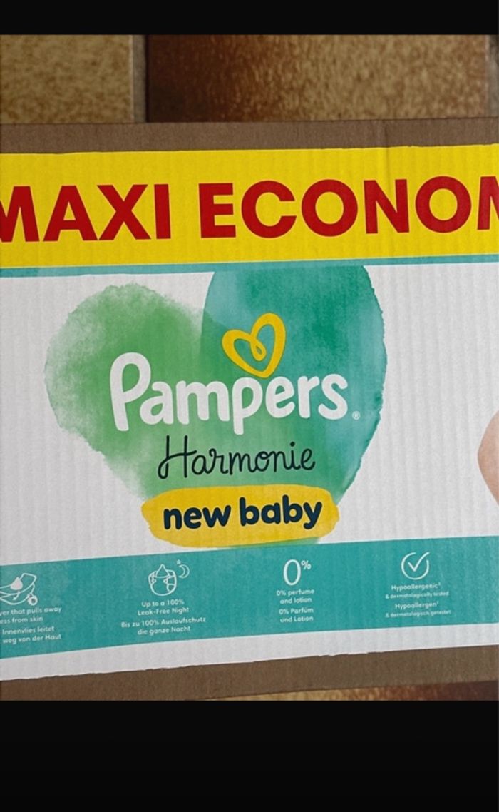 Couches bébé Pampers harmonie taille 2 - photo numéro 2