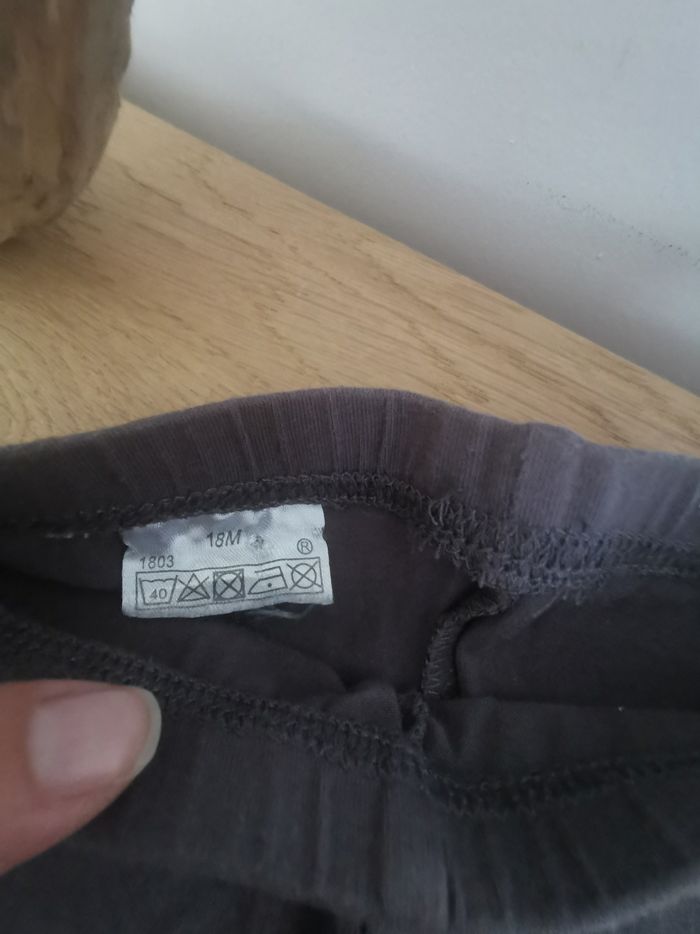 Lot de 2 leggings bébé fille 18mois tbe - photo numéro 3