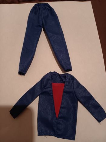 Tenue barbie vintage 1985 très bon état