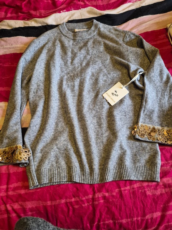 Pull neuf studio amour taille unique