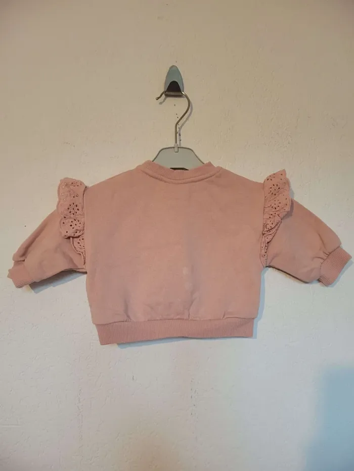 pull Disney pour bébé fille 1 mois - photo numéro 2