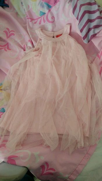 Robe dentelle pailleté or 4 ans