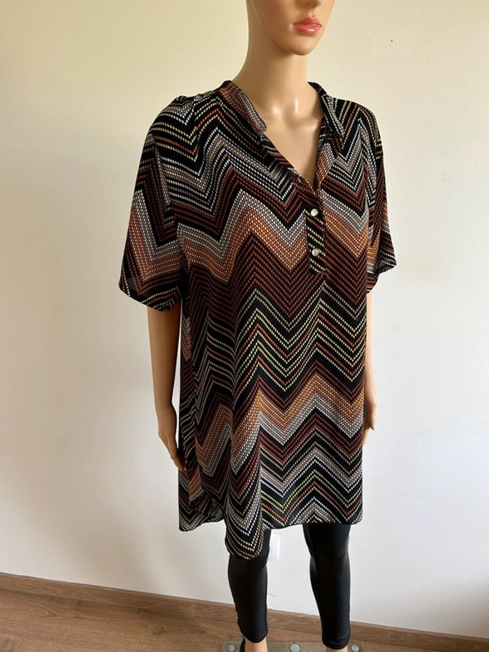Blouse multicolore à manches courtes New Collection taille unique jamais portée (taille grand) - photo numéro 2