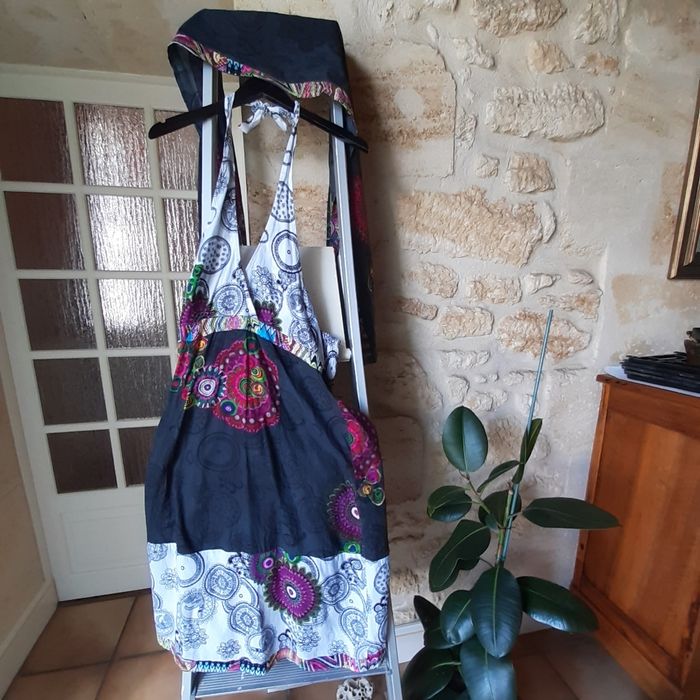 ROBE Dos nu - photo numéro 4