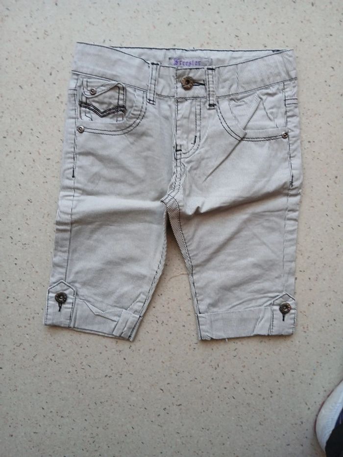 Lot de vêtements fille 4 ans - photo numéro 2