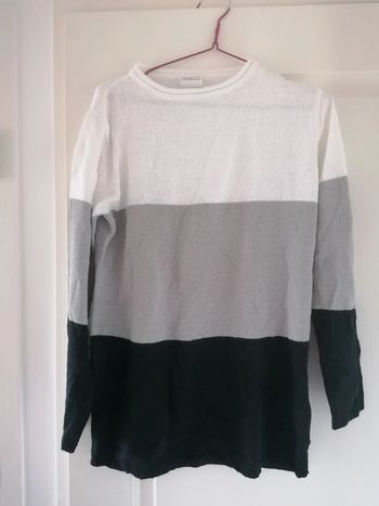 Pull léger jamais porté taille 38/40