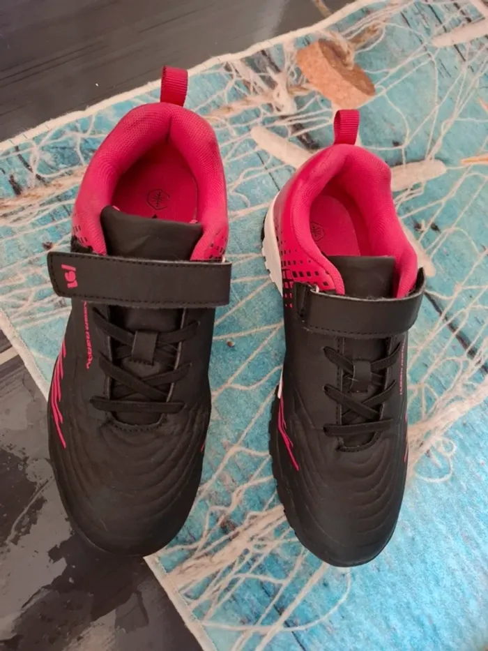 Baskets Athlétisme p36 noir et rose lacets scratchs - photo numéro 4
