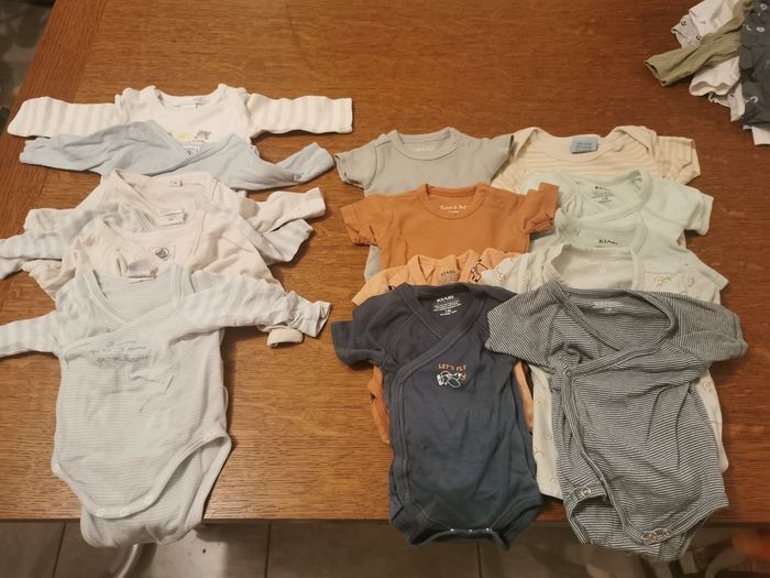 1 mois garçon - photo numéro 8