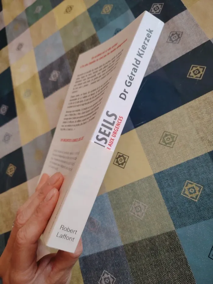Livre 101 conseils pour ne pas atterrir aux urgences - photo numéro 3