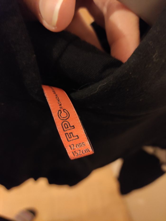 Sweat court - photo numéro 3