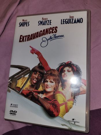 Extravagances Jukie Newmar