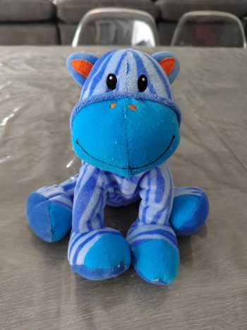 Peluche grelot zèbre bleu