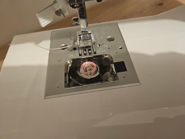 Machine à coudre - photo numéro 3