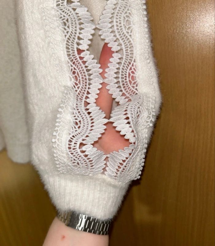 Pull blanc avec dentelle It Hippie - Taille unique - Très bon état - photo numéro 2