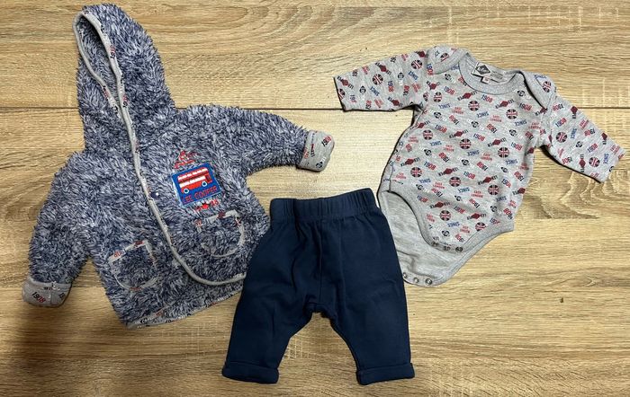 Ensemble Lee Cooper + 2 bodies - photo numéro 2