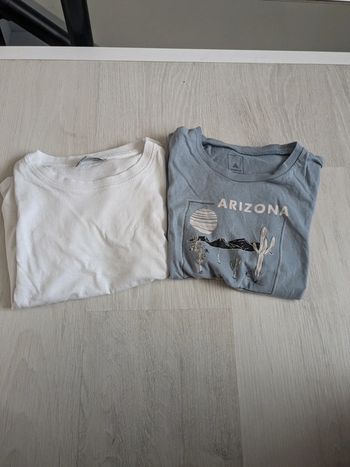 Lot 2 t shirts