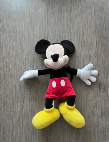 Peluche Mickey