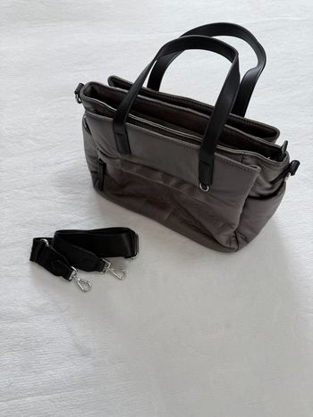 Sac à main Carpisa gris avec bandoulière – Très bon état