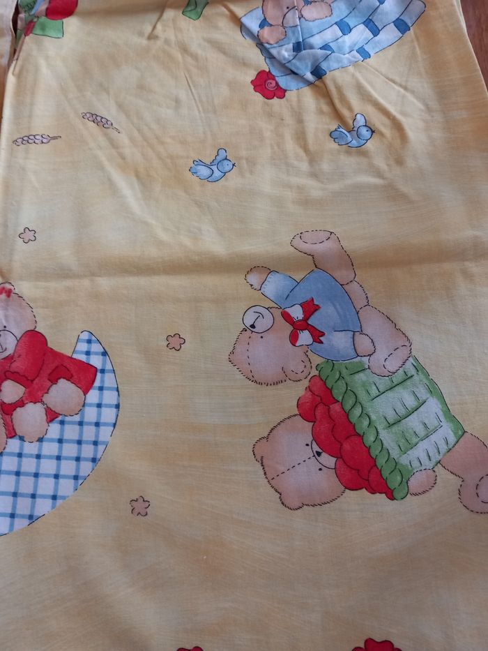 Rideaux enfants Fait main. - photo numéro 3