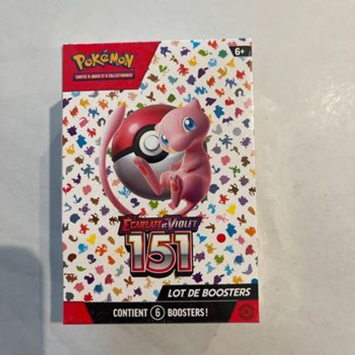 Coffret bundle Pokémon 151
