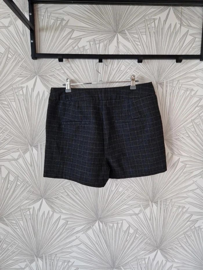 Joli short Cache Cache taille 42 - photo numéro 2