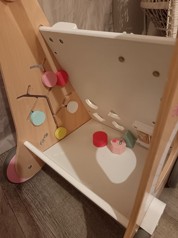 Marcheur activités en bois - photo numéro 2