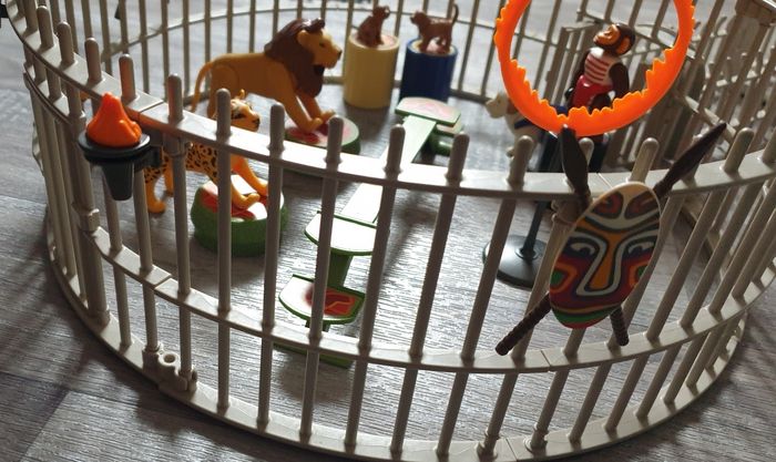 Playmobil : Roulotte + Cage aux fauves - photo numéro 8